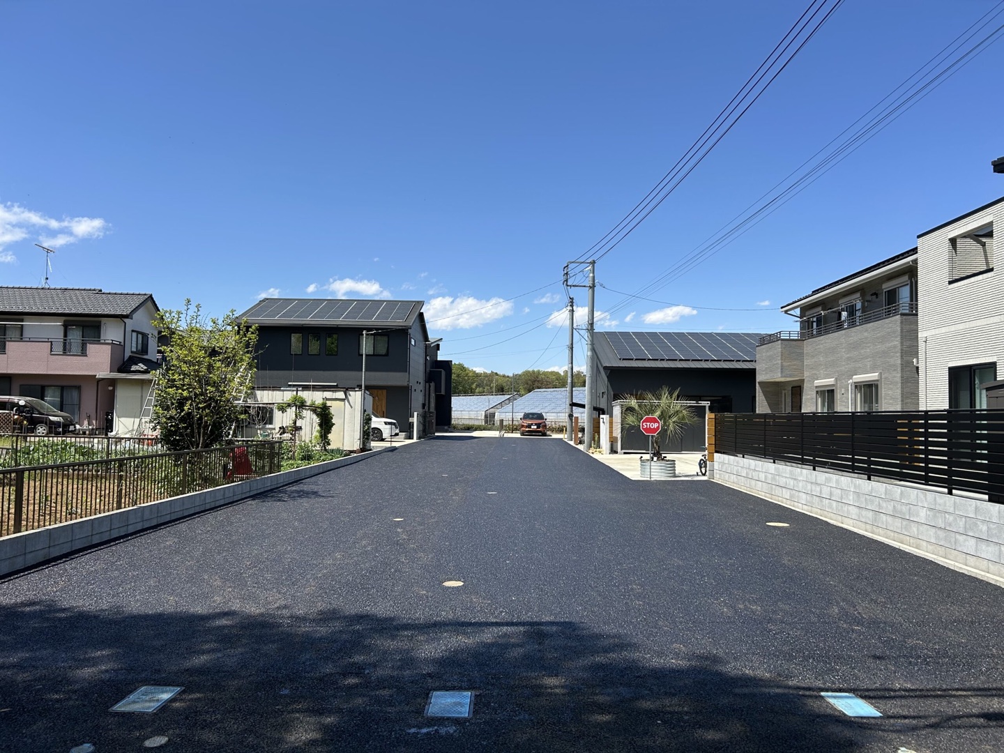 住宅地の道路舗装工事