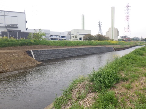 河川護岸の整備
